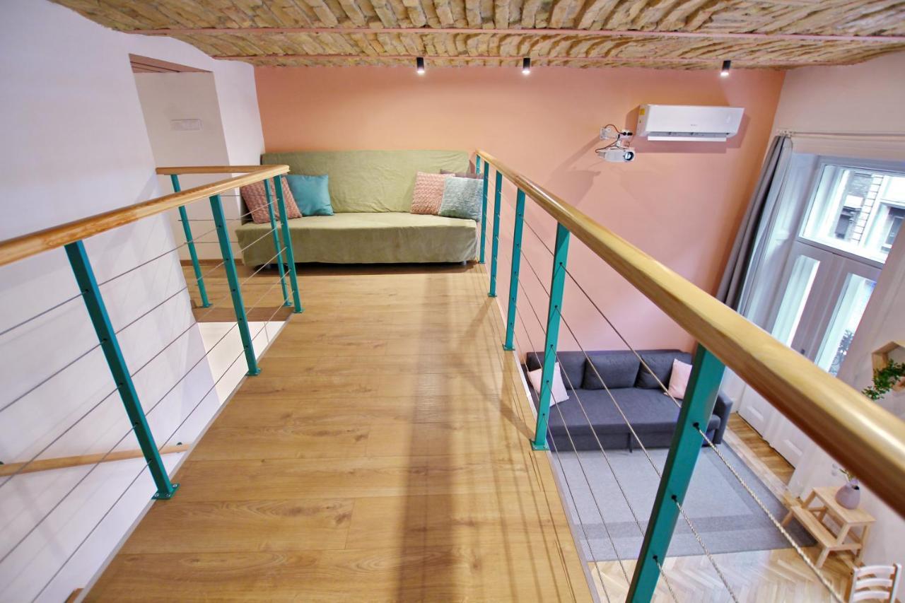 Awesome Budapest Downtown Studio W Balcony & Free Private Parking Exterior foto